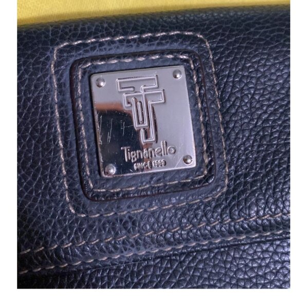 Tignanello Leather Dark Navy Blue Wallet  in Good Pre-Loved Condition - Picture 4 of 8
